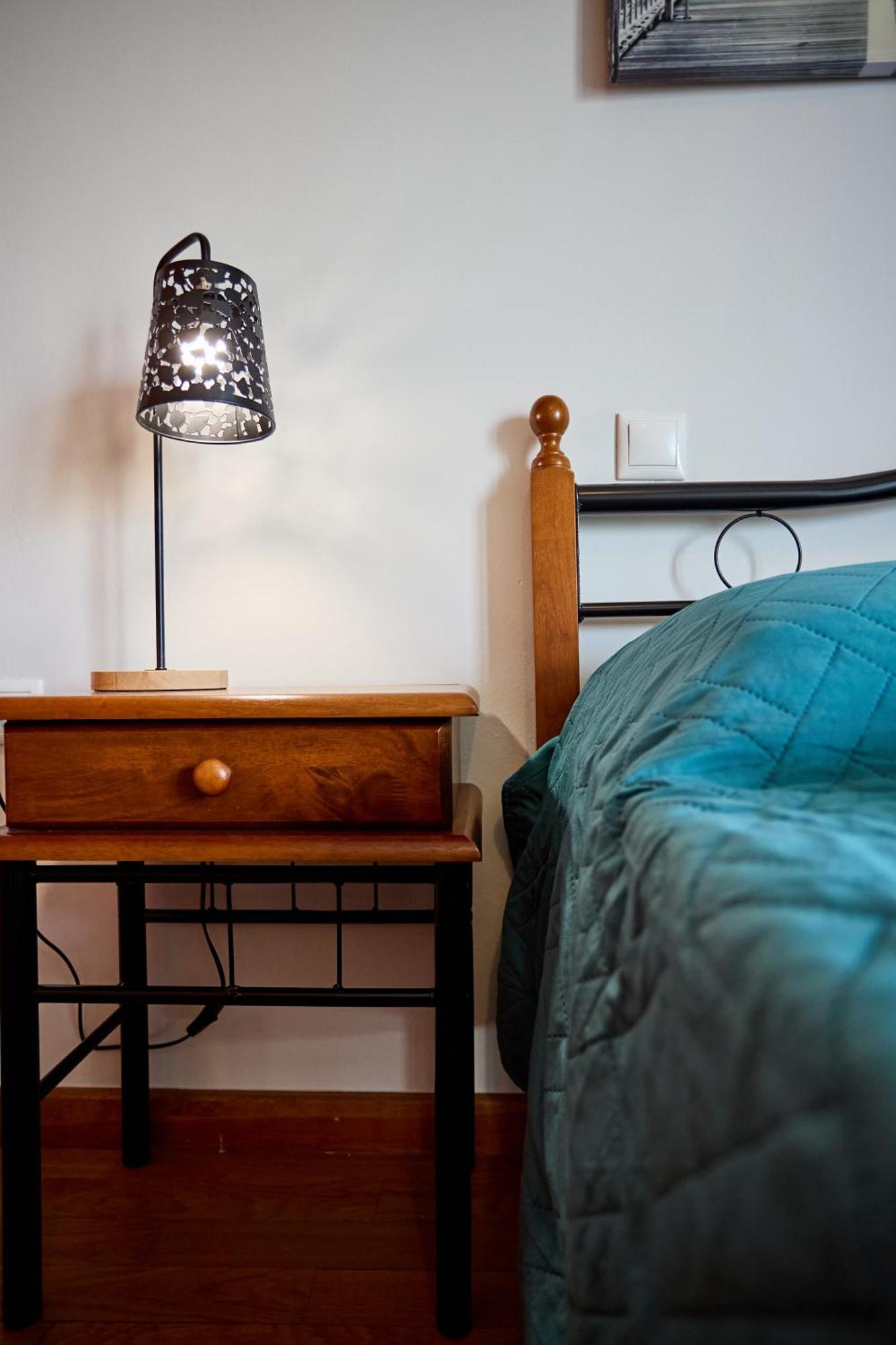 Chios Town Apartment - Heart Of Chios Town With 2 Minute Walk To The Beach Exterior photo