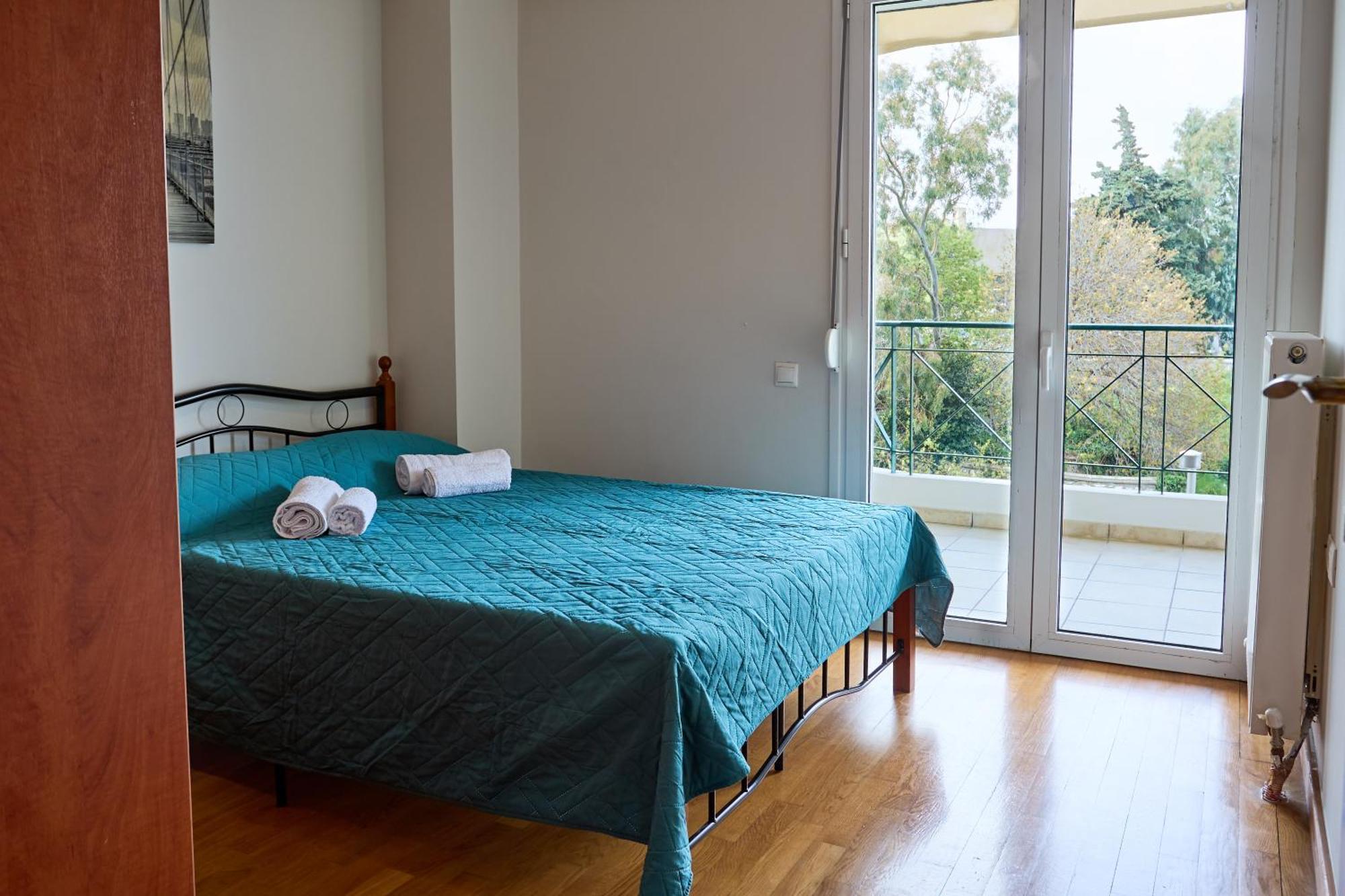 Chios Town Apartment - Heart Of Chios Town With 2 Minute Walk To The Beach Exterior photo
